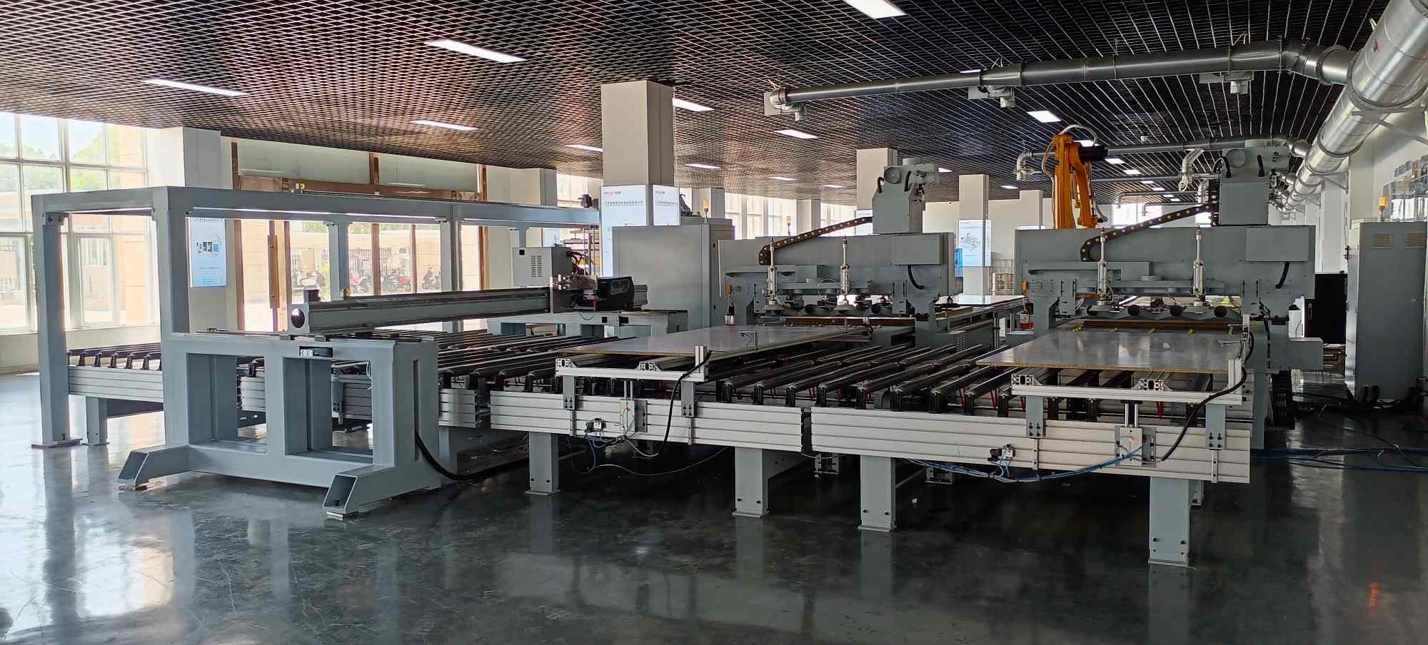 MD-8AL (1+2) Custom Furniture Production Line With Robotic Palletizing