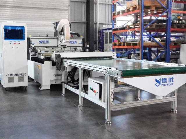 M12A CNC Router With Upper And Lower Dust Collection Devices