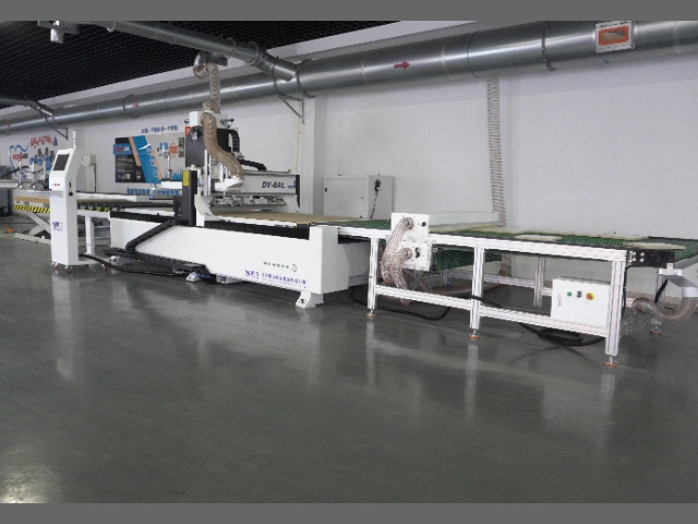 DY-8A CNC Router With Automatic Labeling Function