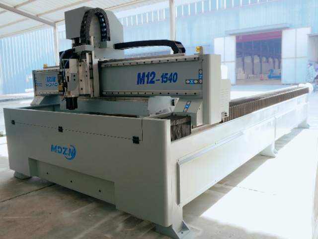 M12-1540 CNC Milling Machine For Metal/Aluminum（hidden tool magazine）