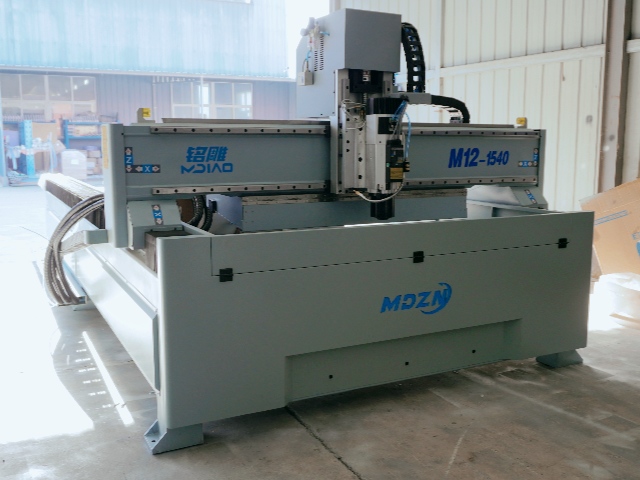 M12-1540 CNC Milling Machine For Metal/Aluminum（hidden tool magazine）